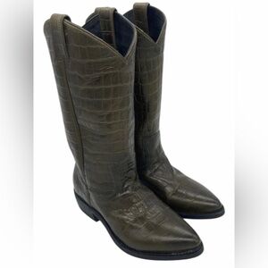 Rare Frye Western boots in a stunning croc-embossed leather finish.